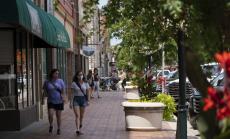 Кой ще се възстанови по-бързо от коронавируса - Европа или САЩ?