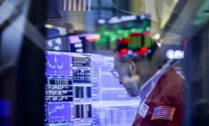 Защо се срива криптопазарът и какво предстои за акциите тази седмица