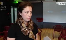 Българите обичат дигиталните плащания, но само 54% получават дохода си по банков път