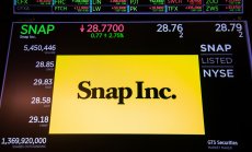 Snap се срива, след като спадът на рекламодателите смаза тримесечните продажби