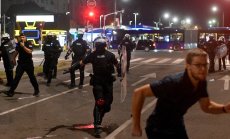Политическите протести в Сърбия прераснаха в насилие в големите градове