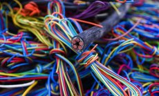 Телекомите разполагат със заровено богатство, което струва милиарди