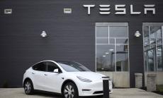 Tesla представи първия си отчет като син чип