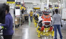 Стремежът на Швеция към електрическа мобилност навлиза в нова сфера: моторните шейни