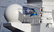 НАТО планира споделяне на класифицирана военна информация с бизнеса и с ЕС