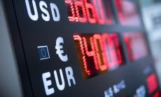 Еврото изпреварва долара като най-използвана валута за глобални разплащания за пръв път от 2013 г.
