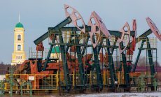 Русия заяви, че е намалила добива на петрол със 700 000 барела на ден през март 