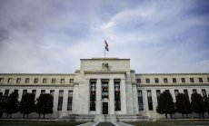 Изглежда централните банки дълго ще запазят лихвите високи, за да преборят инфлацията