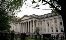 Доларът ще се стабилизира на сегашните нива, но силата на еврото зависи от ЕЦБ 