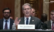 Бесент каза, че стейбълкойните върху долара може да стигнат $2 трлн 