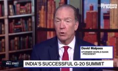 Трябва да сме по-малко зависими от Китай: Малпас