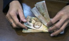 Тайланд ще раздаде 14 млрд. долара парични помощи за съживяване на икономиката