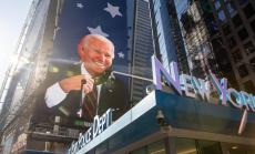 Стратези очакват ръстове на Wall Street до края на годината 