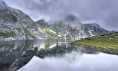 Туристите в България оставят сериозен въглероден отпечатък още с идването си 