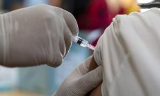 Фармацевтичните гиганти сe готвят да спечелят милиарди от усилвателите за Covid