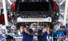 Дефектните спирачки на BMW допълнително забавят възстановяването на Германия