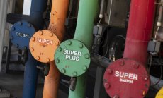 Плановете на ОПЕК+ и резервите на Китай повишиха цените на петрола