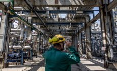 ЕС ще обещае подкрепа за Украйна, но не е готов с новите санкции срещу Русия