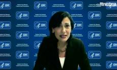 Здравните власти в САЩ предлагат носене на 2 маски