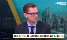 Посоките на долара и юана според StanChart, част 2