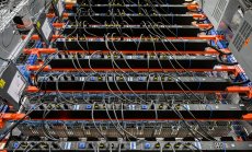 Биткойн поскъпна над $81,000, превръщайки се в символ на ерата на Тръмп