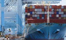 Акциите на Maersk поевтиняват, а инвеститорите се готвят за „мрачни“ тримесечия 