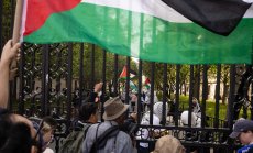 Полицията е арестувала над 100 демонстранти от окупирания Колумбийски университет