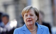 Меркел: Все още има време за споразумение за Brexit