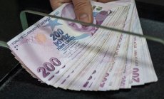 Турската лира остава под натиск, след като премина границата от 40 за долар