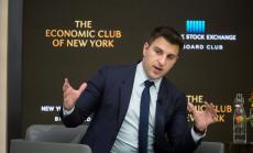 Изпълнителният директор на Airbnb: Бизнес пътуванията никога няма да се върнат към онова, което бяха преди пандемията