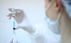 Руски компании предлагат на служителите си автомобили след ваксинация