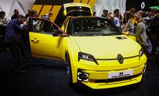 Новото вече електрическо Renault 5 разполага и с плетена кошница за багети