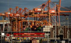 Тръмп задейства 25% мита за Канада и Мексико