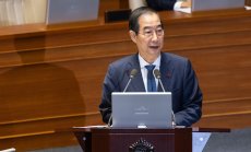 Парламентът на Южна Корея отстрани и действащия президент Хан Дък Су