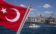 OAE ще подкрепи Турция с фонд от 10 млрд. долара със затоплянето на отношенията