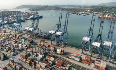 Хонконгски милиардер отлага подписването на сделката за пристанищата на Панама 