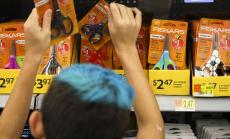 Несигурността около новата учебна година е главоболие за търговците на дребно 