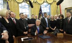 Проблемите на Тръмп се задълбочават заради ключови промени в кабинета му