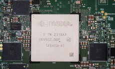 САЩ обмислят да позволят на ОАЕ да закупят над милион водещи чипове на Nvidia