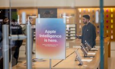 Apple пропусна лудата надпревара за AI. Инвеститорите вече харесват това