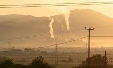 Целите за нулеви емисии са под нова заплаха - съкращаване на държавните разходи