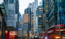 Първа, малка крачка към регулиране на финансовите услуги след Brexit