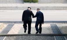 Северна и Южна Корея символично свързаха жп мрежите си