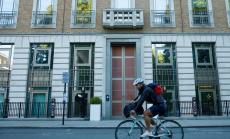 BP продава централата си в Лондон и въвежда гъвкаво работно време