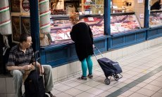 Банкери срещу популисти: в Източна Европа спорят как да се борят с инфлацията