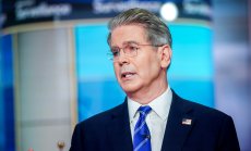 Бесент се заблуждава за финансирането на дефицита на САЩ със стейбълкойни