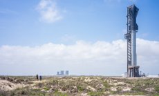 SpaceX ще опита уникално прихващане на ускорителя при полета на Starship днес