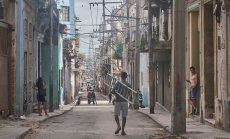 Кубинците искат промяна на режима, но обсъждат какво могат да запазят от него 