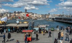 Турските пазари се възстановяват от сътресенията, но несигурността остава 