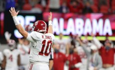 Залозите за футбола в САЩ се удвоиха само за уикенд и няма изгледи за забавяне